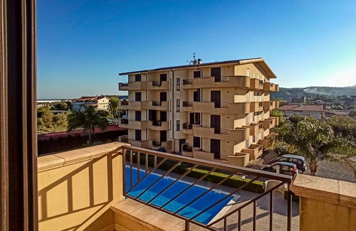 Gioiosa Ionica House | Luxury Residence with pool, 5 min from the beach and historical center