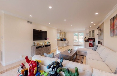 Eagle Rock House | Luxury resort-like house in the heart of Los Angeles.