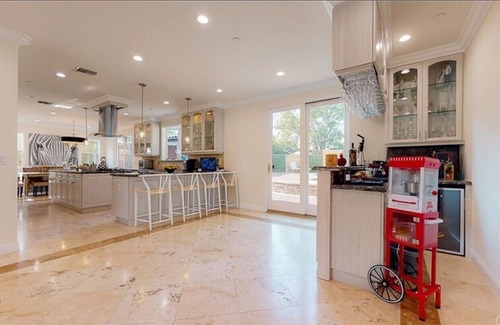 Eagle Rock House | Luxury resort-like house in the heart of Los Angeles.