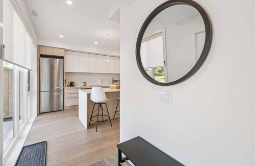 Gravenhurst Villa | Luxury Resort Villa in Muskoka