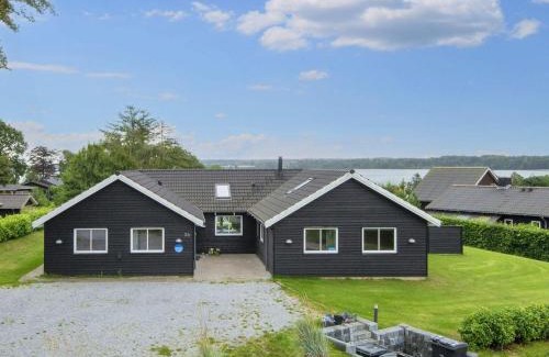 Hvidbjerg Strand House | Luxury Retreat by Hvidbjerg Beach - By Traum Ferienwohnungen