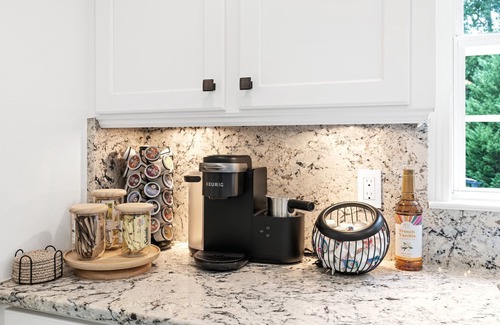 Simpsonville House | Luxury Retreat &Heated Pool Downtown Simpsonville-Game Room and more Up to 8 ppl