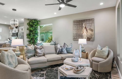 Lincolnville House | Luxury riverfront Home walk to Historic Downtown & restaurants