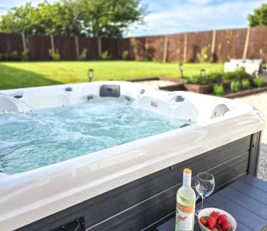 Dover Villa | Luxury Sea View Retreat with Hot Tub Sleeps 8