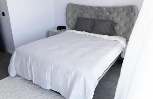 Cesme Villa | Luxury Seafront Duplex Villa With Pool1