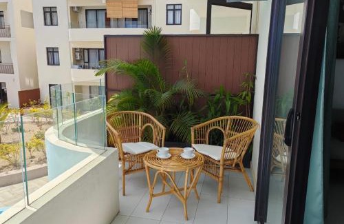 Flic-en-Flac Apartment | Luxury Seaview Apartment Flic en Flac CFF07