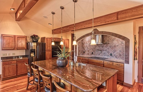 Sedona Villa | Luxury Sedona Villa - Pool, Gym, and Theater!