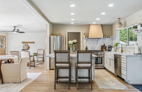 Sonoma House | Luxury Sonoma Estate + Guest Cottage in Heart of Wine Country