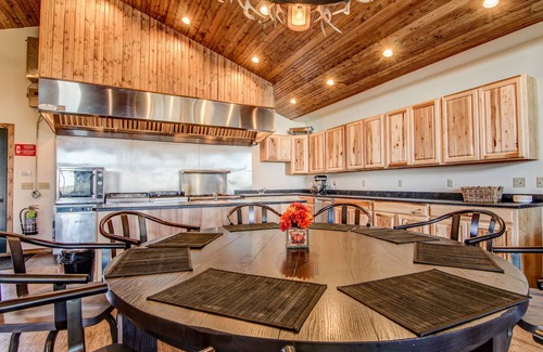 Carpenter Cabin | Luxury South Dakota Upland Lodge: El Jefe by Double P Ranch: