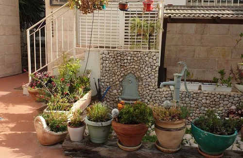 Ben Shemen Apartment | Luxury South West Jerusalem Garden Appt nestled next to Jerusalem's Pine Forest