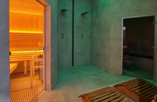 St. Andrews Cabin | Luxury St Andrews lodge