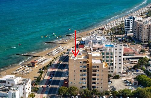 Larnaca Apartment | Luxury Stay at Mackenzie Beach with Private Parking and Balcony