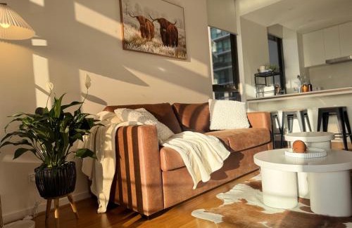 Newstead Apartment | Luxury Stay With City View - Free Parking,Pool,Wifi