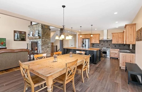 Stratton Mountain House | Luxury Stratton Mtn Home w/Bromley view-Huge Game Rm, VIP Mtn Parking