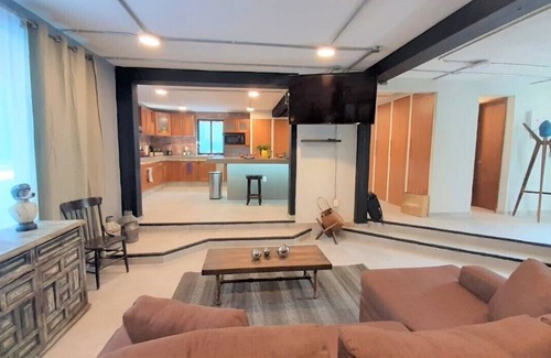 Ciudad Lopez Mateos Apartment | LUXURY STUDIO (WONDER) A 5 MIN. ITESM CEM (R07)