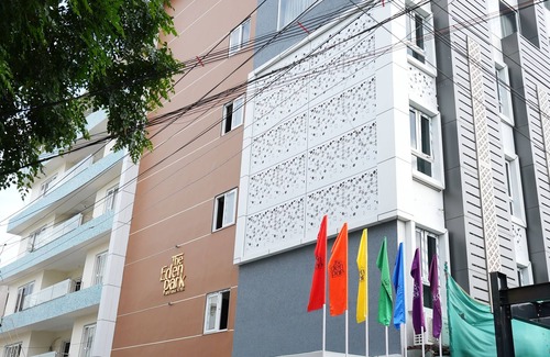 Vijayawada Apartment | Luxury Suite Room— 5 min from the Ce!