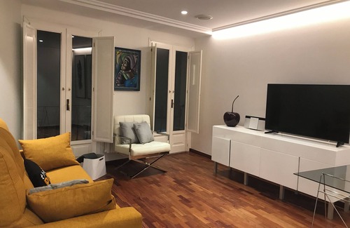 Ourense Apartment | Luxury Thermal Rest. A jewel in the historic center, a stone's throw from the main square.