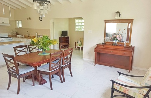 Fitts Village House | Luxury Three Bedroom Two and 1/2 Bathroom Bungalow Close to Beachn