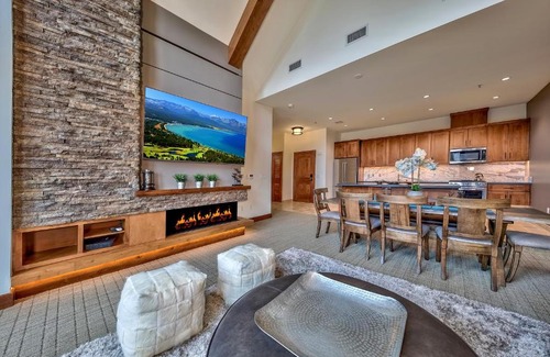 South Lake Tahoe Apartment | Luxury Three Bedroom Residence Steps From Heavenly Village Condo