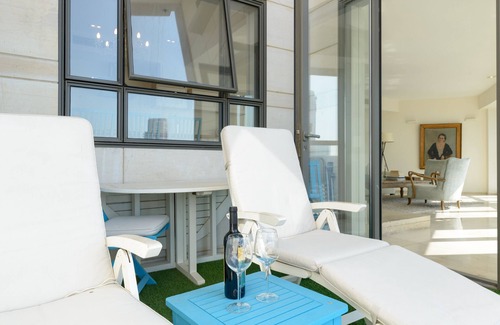 Tel Aviv City Center Apartment | Luxury Tower 2 Bedroom with *King Master* *High Floor* Parking