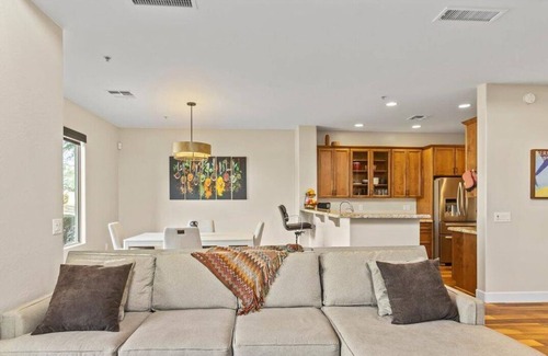 Talon Retreat House | Luxury Townhome | Grayhawk | Gated | 2 Bed+ Office