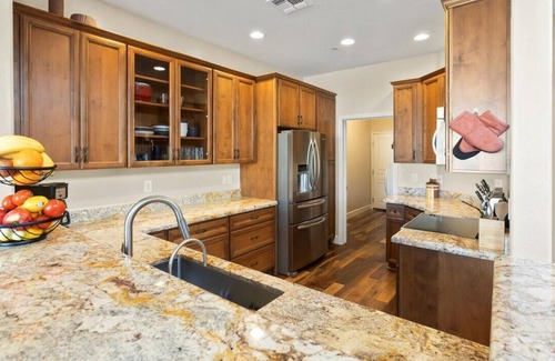 Talon Retreat House | Luxury Townhome | Grayhawk | Gated | 2 Bed+ Office