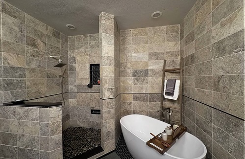 Oak Lawn House | Luxury Townhouse~ Great Location