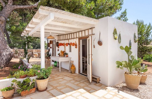 Torre San Giovanni Villa | Luxury trullo pool and large garden 5 minutes from the sea