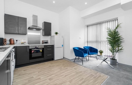 Brierley Hill Apartment | Luxury Twin Apartment - Brierley Hill