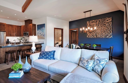 South Lake Tahoe Condo | Luxury Two Bedroom Residence Steps From Heavenly Village