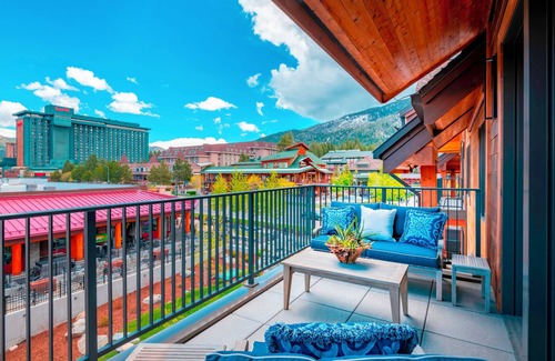 South Lake Tahoe Condo | Luxury Two Bedroom Residence Steps From Heavenly Village