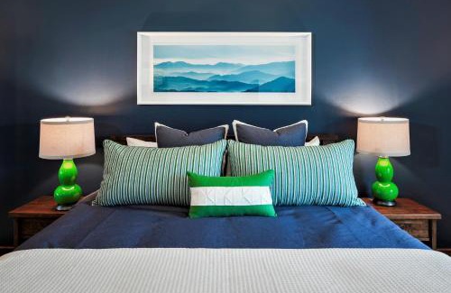 South Lake Tahoe Apartment | Luxury Two Bedroom Residence Steps From Heavenly Village Condo