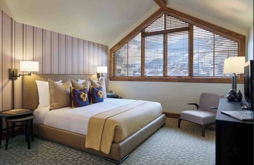 Vail Resort | Luxury Vail Village 3-BR Residence - MLK & President’s Day Weeks - 2026