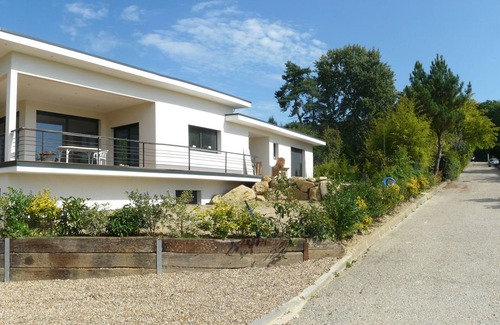 Verrieres-le-Buisson House | Luxury Villa on the edge of the forest with swimming pool 13 Km from Paris