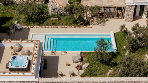 Gornje Selo Villa | Luxury Villa Authentic heated pool sea view