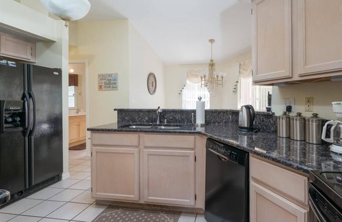 Doral Woods Villa | Luxury villa close to city yet very serene/private/spacious and close to nature