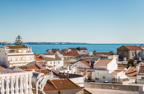 Lagos City Center Ski Chalet | Luxury Villa in Lagos Downtown | Terrace | WIFI