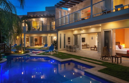 La Veleta Villa | Luxury villa in Tulum with pool, fit 20ppl -10min from the beach!