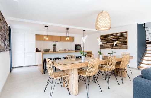 Quiberon Ski Chalet | Luxury Villa Kuda, next to the beach