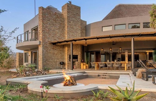 Belfast Villa | Luxury Villa looking onto Kruger National Park