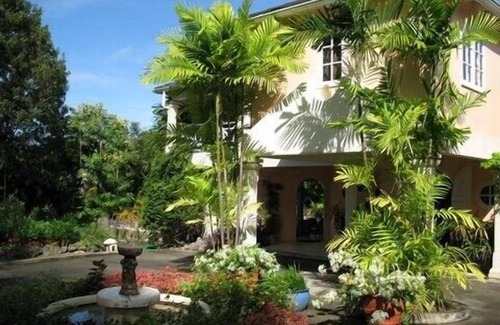 Sandy Lane Villa | Luxury Villa on Exclusive Sandy Lane Estate - World Class Beach Facilities