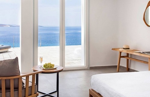 Ano Mera Villa | luxury villa rental for 18 on Mykonos
