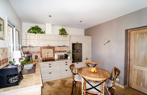 Santa Giulia Villa | luxury villa SEA VIEW pool on the heights of Santa Giulia 6-8 pers