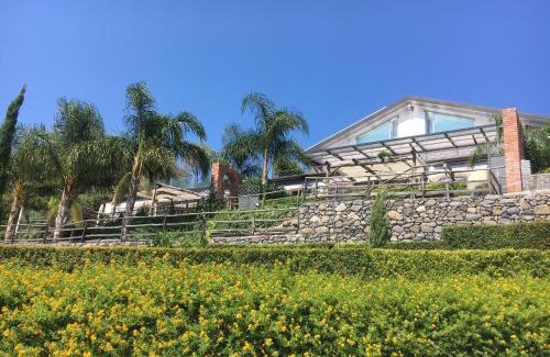 Giardini Naxos Villa | LUXURY, VILLA VITTORIO, Pool, Taormina,Etna & Seaview