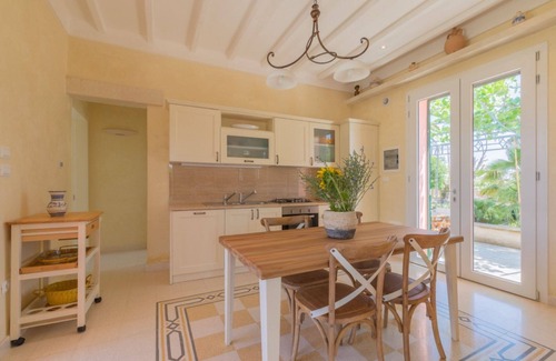 Cutrofiano Villa | Luxury villa with garden and heated swimming pool, in the Salento hinterland.