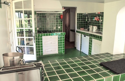 Le Muy House | Luxury villa with heated jacuzzi and garden