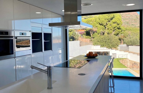 Sagunto Villa | Luxury Villa with Mediterranean views for 12 people -Valencia-