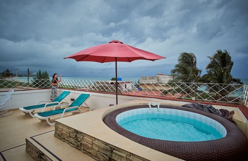 Municipality of Habana del Este Villa | Luxury Villa with Pool-Jacuzzi Sea View