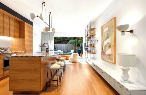 Clovelly House | Luxury Villas Clovelly Beachside Gem