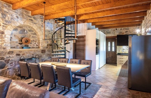 Kalavrita Villa | Luxury villas ideal for families - just 25 minutes from ski center of Kalavrita.